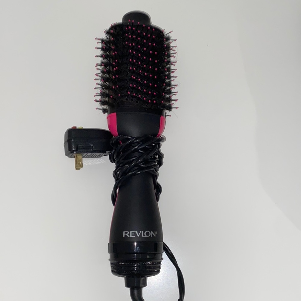 Revlon blow dry brush - like new
